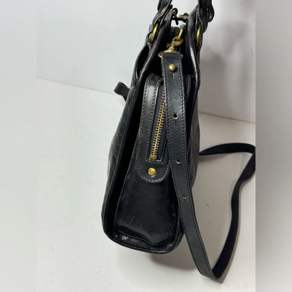 Vintage BRAHMIN Black Croc Leather Sathel Crossbody Hand Bag